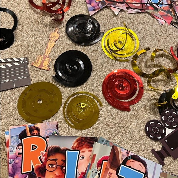 50 piece Turning Red Birthday
Banners & Swirls Bundle - Picture 5 of 9